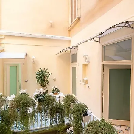 Πανσιόν Napulitandream 3*