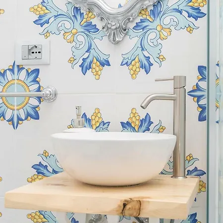 ゲストハウス Napulitandream ナポリ